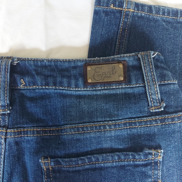 Woman's Earl jeans size 6 - Picture 7 of 7